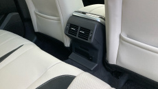 Land Rover Range Rover Velar 2.0 D200 R-Dynamic SE 5dr Auto Diesel Estate